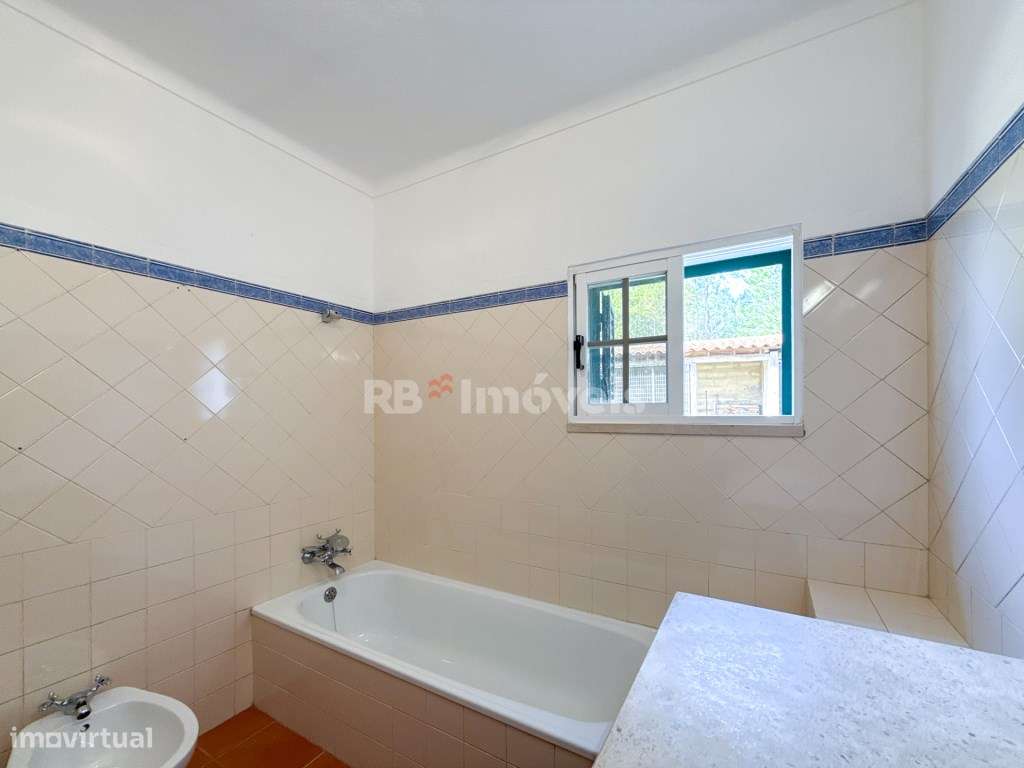 Moradia T3, c/ Jardim, Garagem e Zona de Estar Exterior - Castelo d...-31