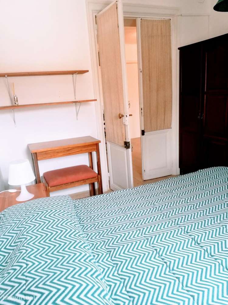 Quarto - localizado em Estrela Lisbon - Grande imagem: 3/9