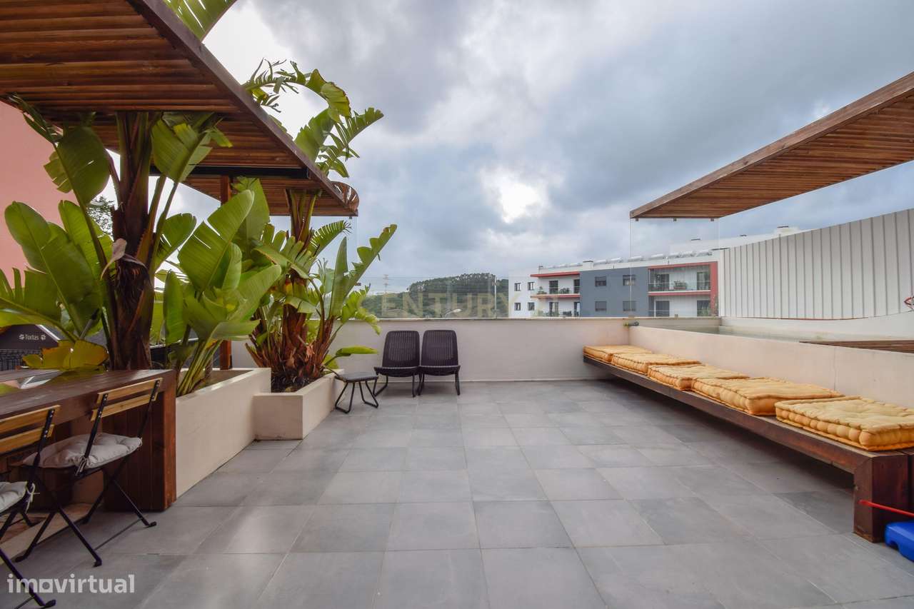 Oportunidade Única – Magnífico Apartamento T2 em Casal de Cambra - Grande imagem: 4/26