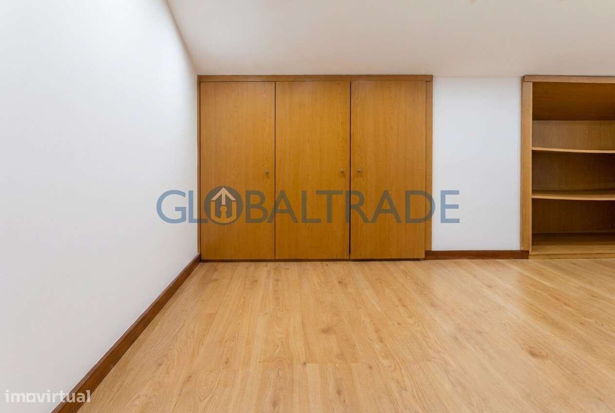 Duplex T2+1 com vista mar em Canidelo-56