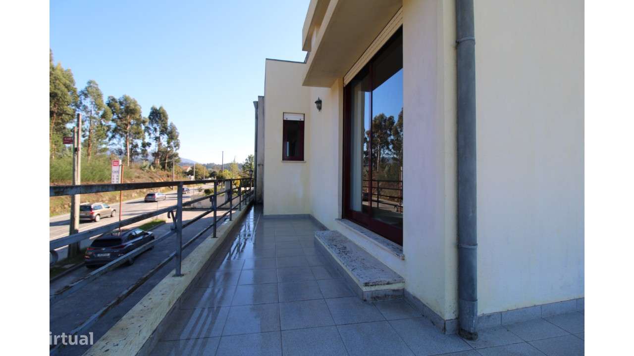 T2 grande com terraços junto ao golfe de Ponte de Lima (Fornelos) - Grande imagem: 3/21