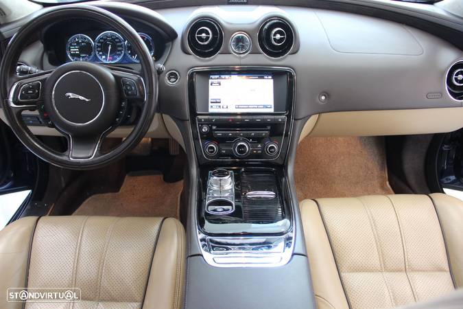 Jaguar XJ 3.0 D V6 Premium Luxury - 3