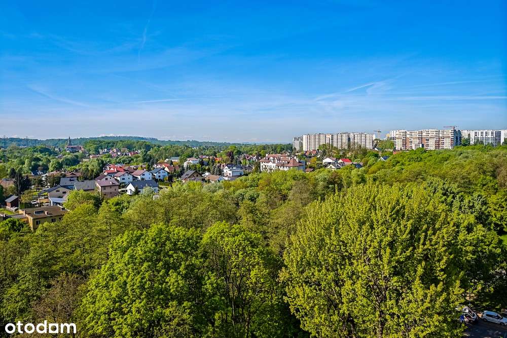 Kawalerka z dodatkowo wydzieloną sypialnią, stan idealny-11