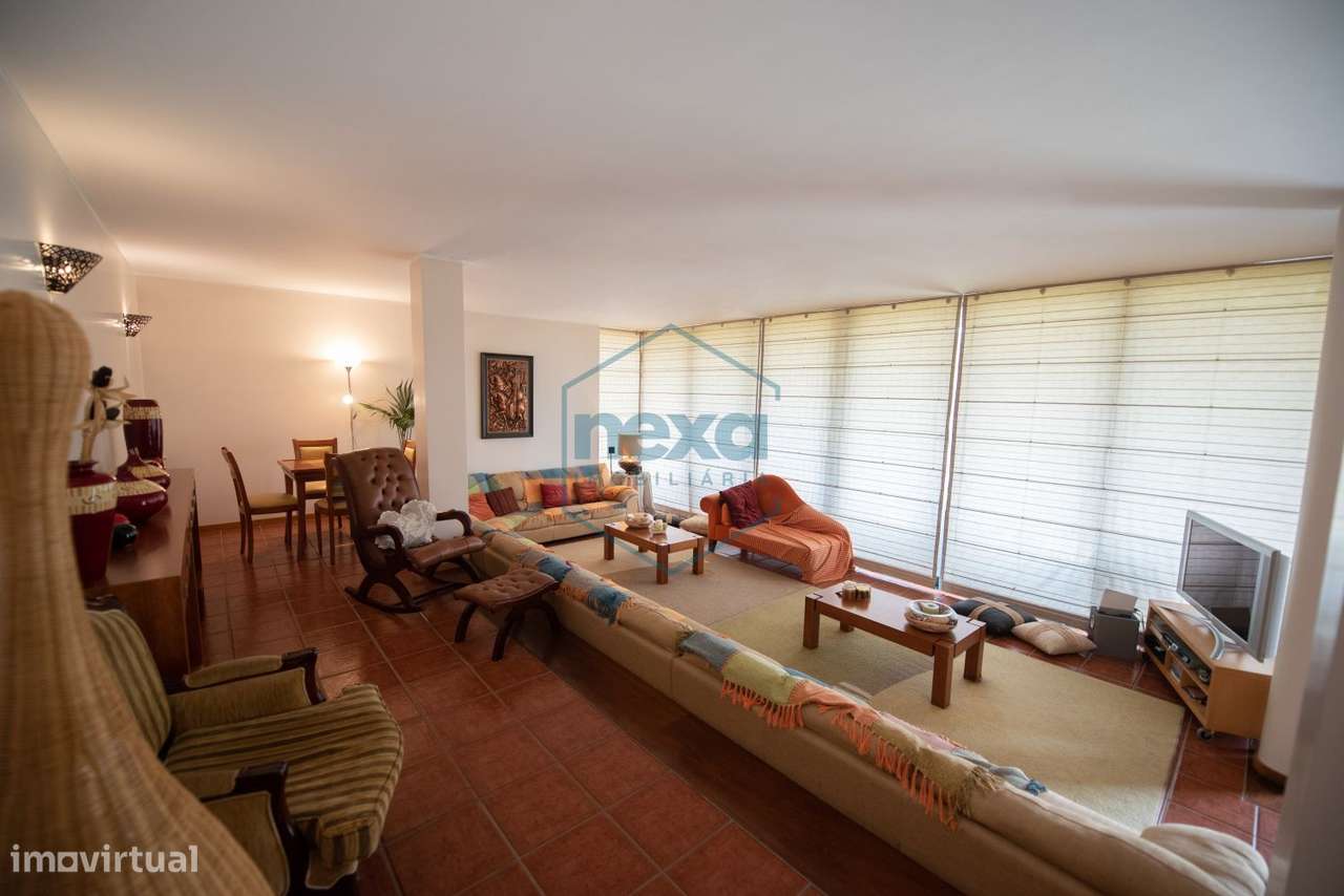 Moradia inserida em Quinta-5