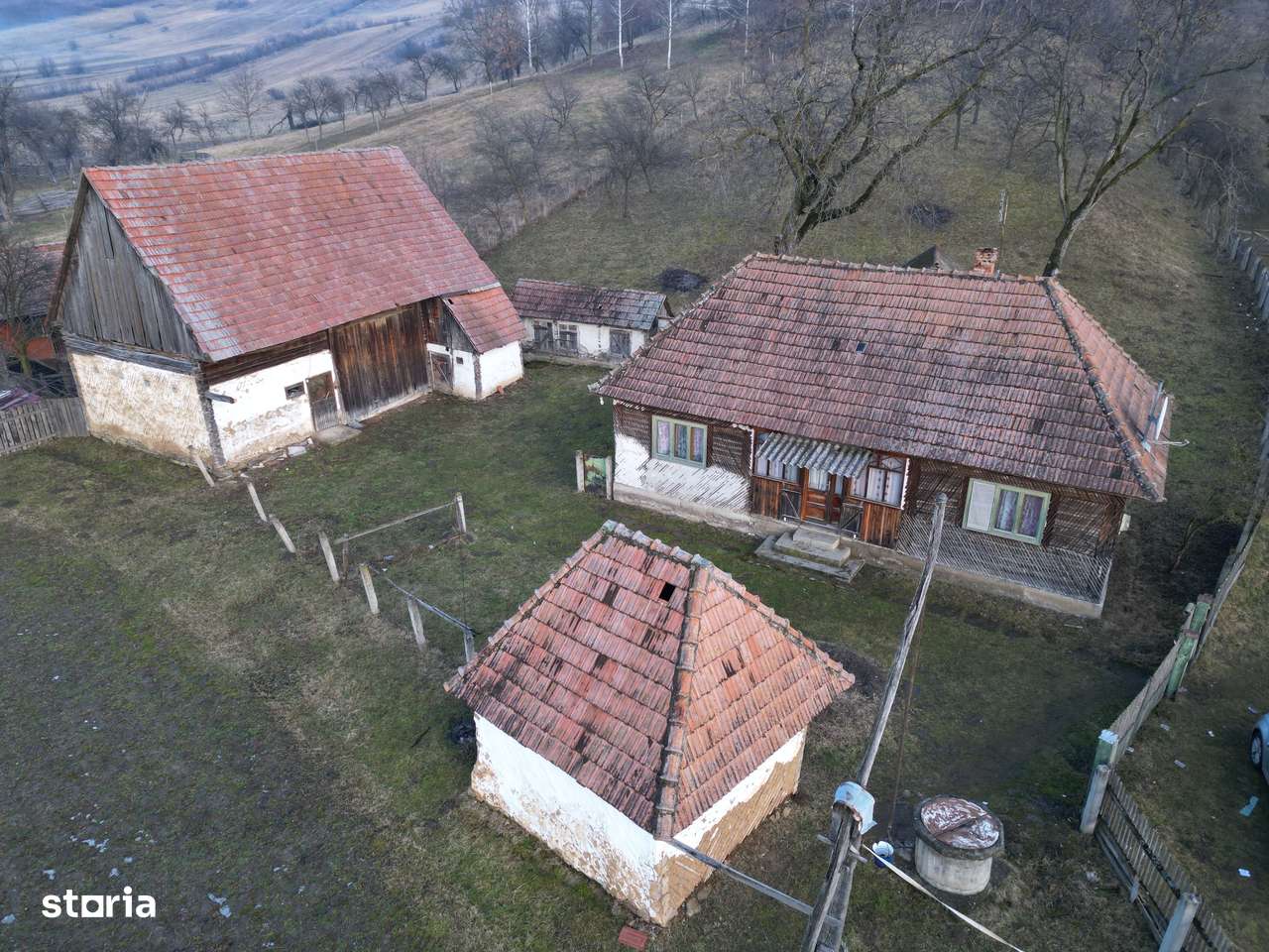 Casă 3 camere 65 mp + teren 3.134 mp Boroșneu Mic-3