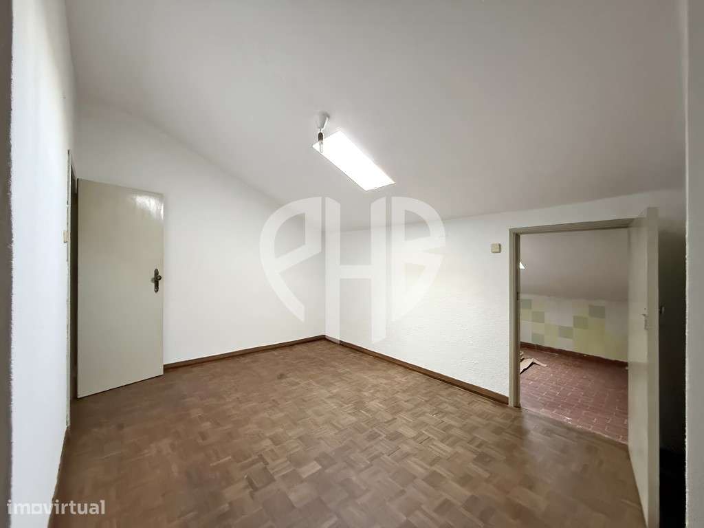 Apartamento T3 com 127 m² | Arrecadação nas Águas Furtadas | Massamá-32