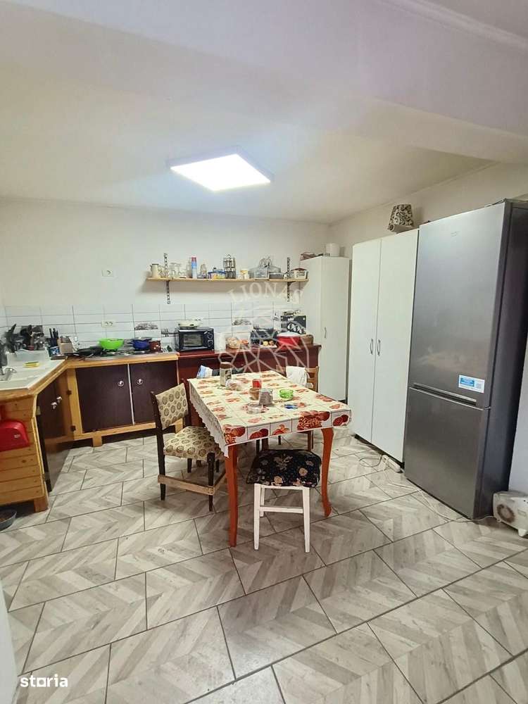 OPORTUNITATE INVESTITIE! Casa cu 2 apartamente- Zona Eroilor - Imagine principală: 2/8