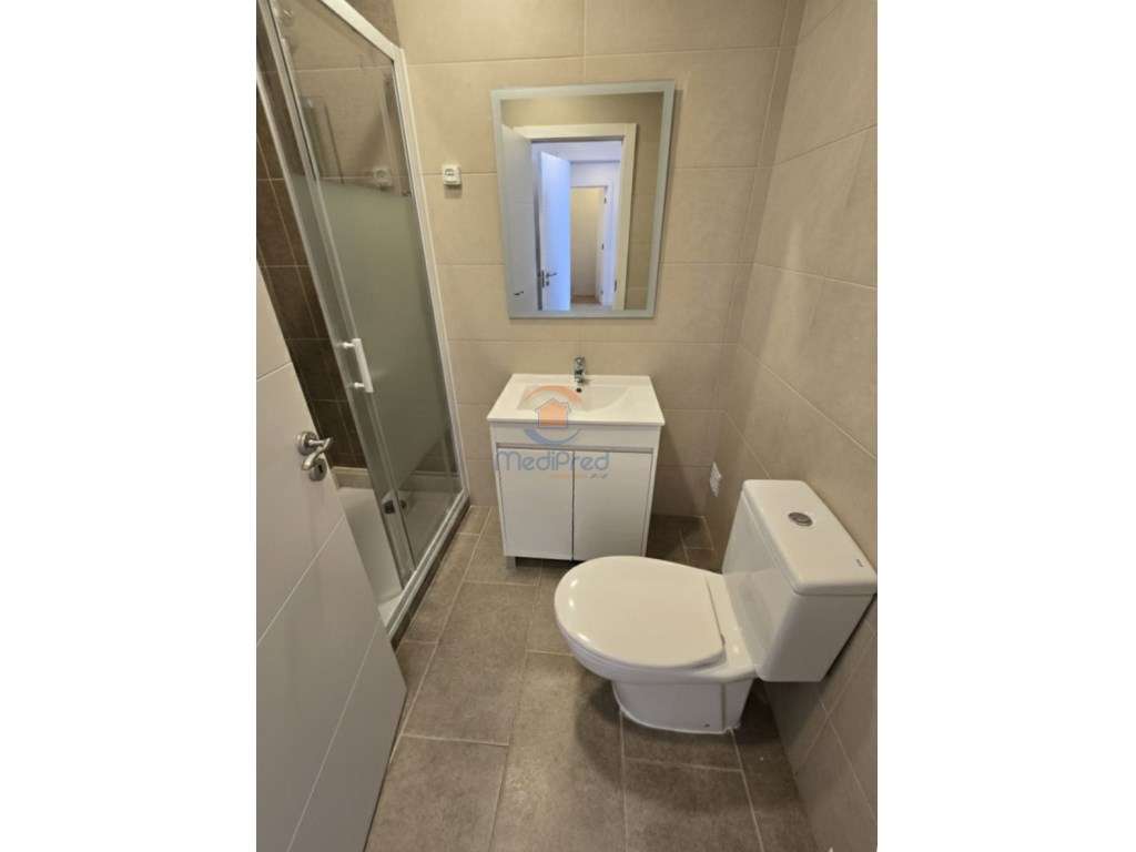 Apartamento T3 Totalmente Remodelado | Camarate, Loures-20