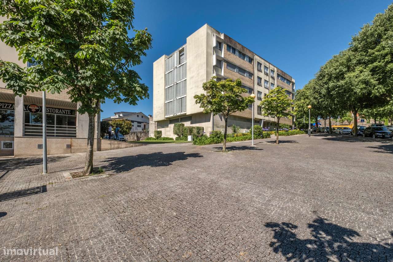 Trespasse de Pizzaria com esplanada em Águas Santas - Grande imagem: 2/34