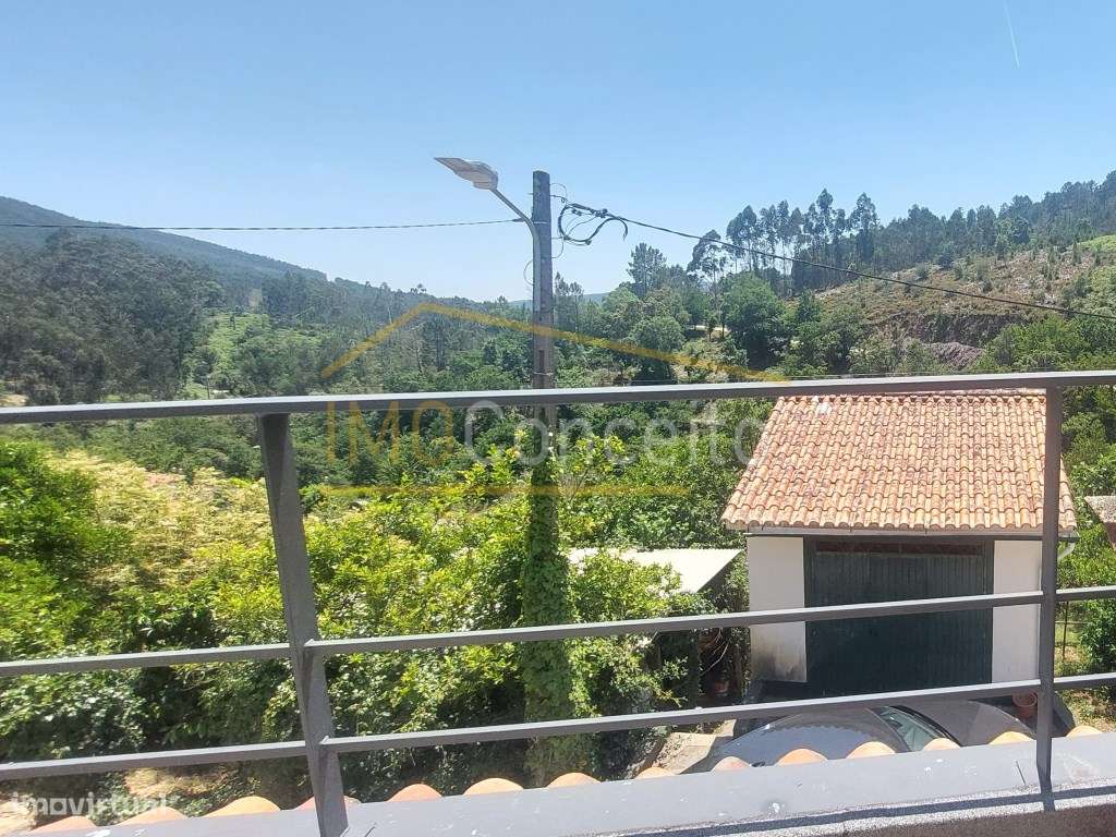 Alojamento local|| Moradia T3|| 2 pisos|| Castanheira de pera||-41