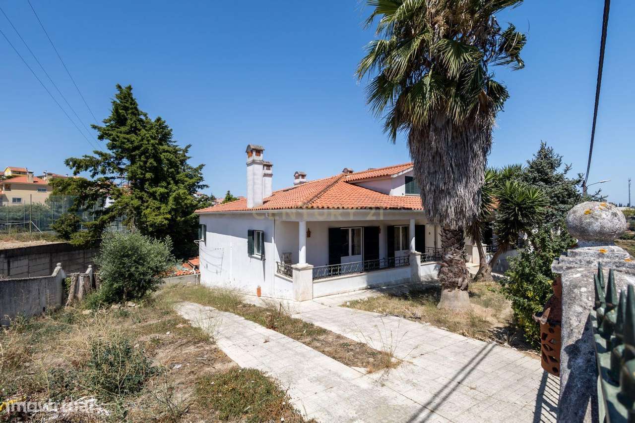 Espetacular Moradia com Jardim em Tomar, Santarém-11