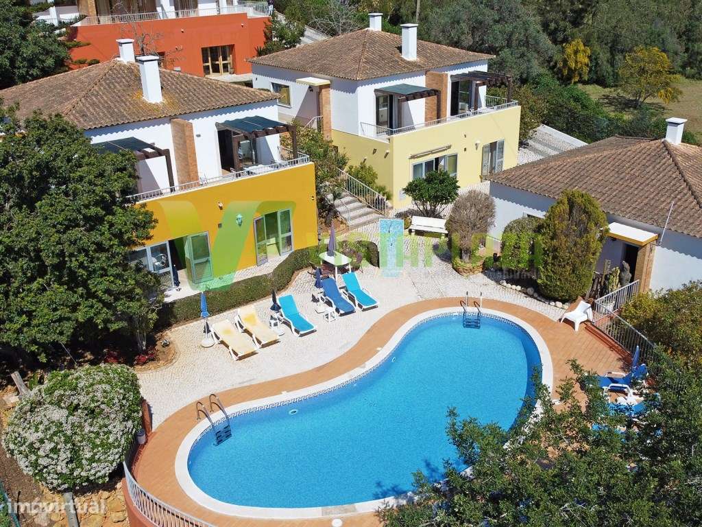 Um Refúgio Exclusivo em Lagos | 6 Moradias com 9 Frações num Único ... - Grande imagem: 2/51