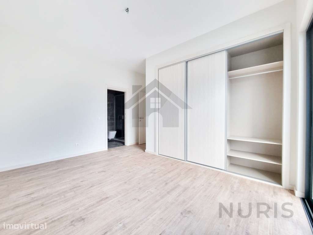 Apartamento T4 para Venda em Portimão - Grande imagem: 3/22