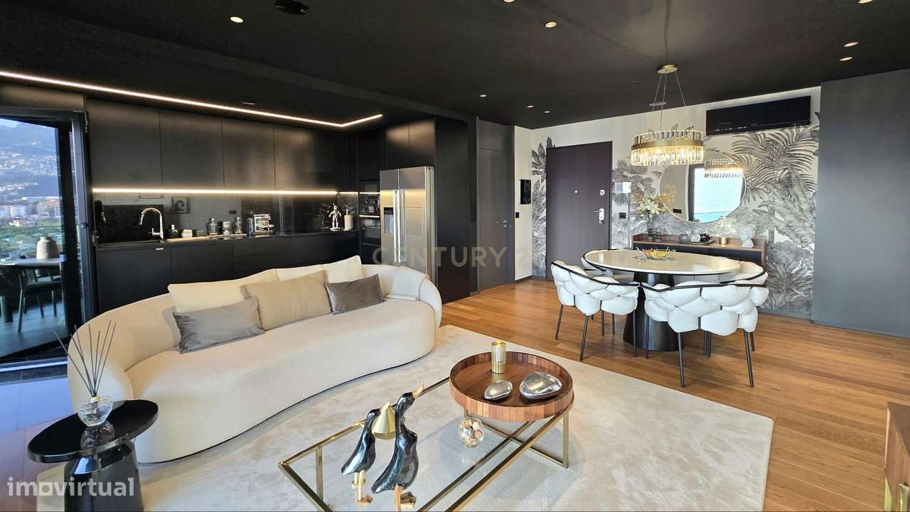 Apartamento Moderno com Vista Panorâmica em São Martinho, Funchal - Grande imagem: 4/14