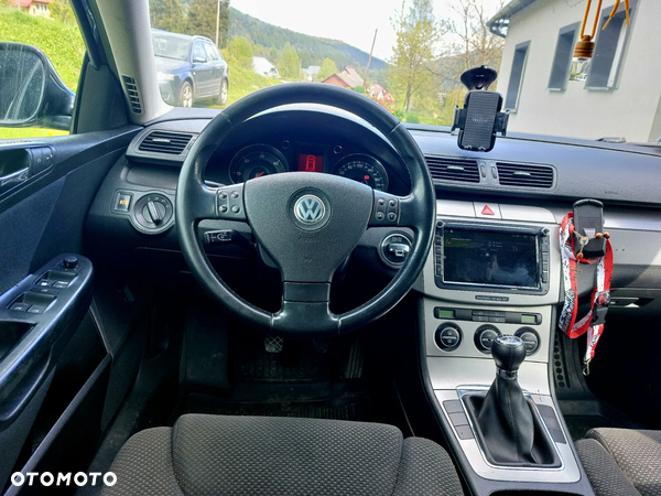 Volkswagen Passat 1.9 TDI Comfortline - 12