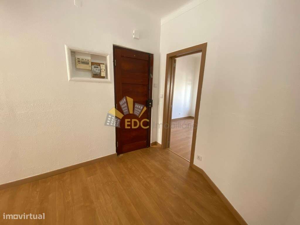 Apartamento T4 com Grande Potencial e Ótima Localização | Localizad...-33