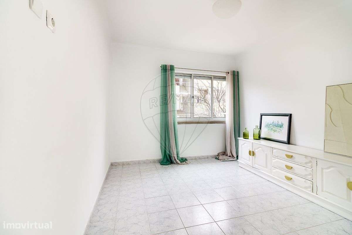 Apartamento T2 para arrendamento - Grande imagem: 2/15
