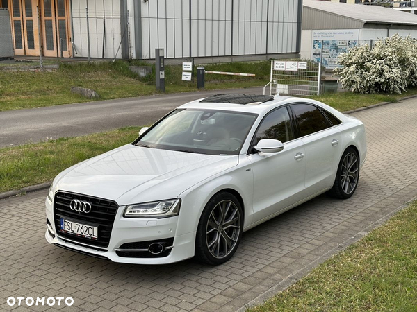 Audi A8 4.2 TDI DPF (clean diesel) quattro tiptronic - 19