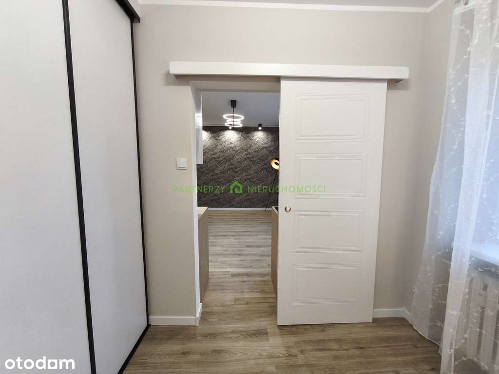 Po remoncie kawalerka z sypialnią na os. Przyjaźni-17