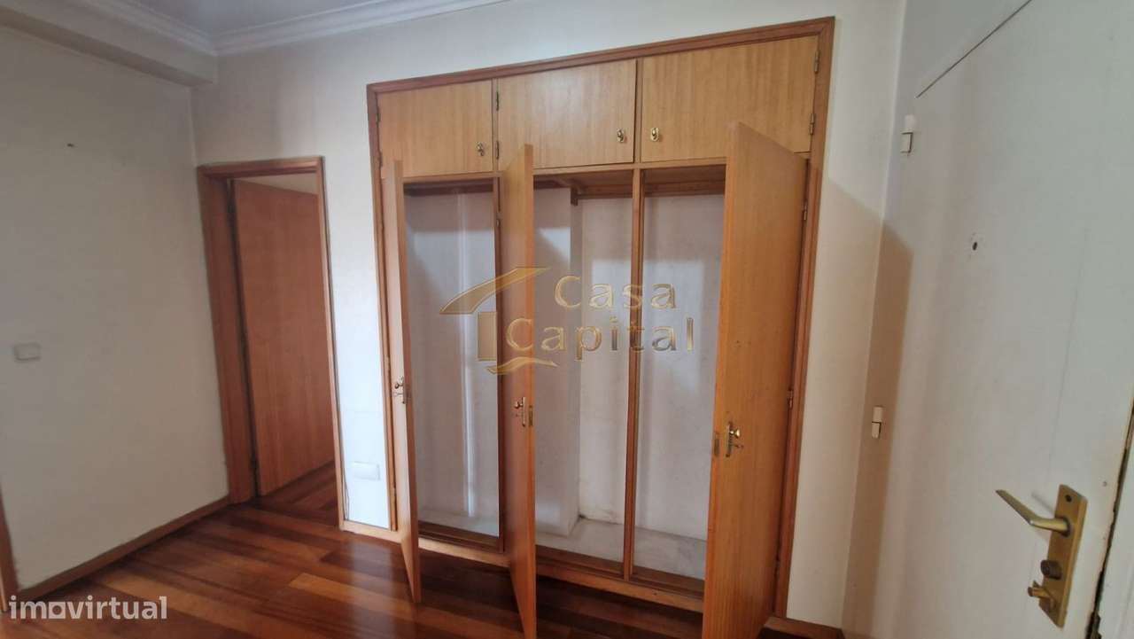 Apartamento T4 Sra. Conceição-32