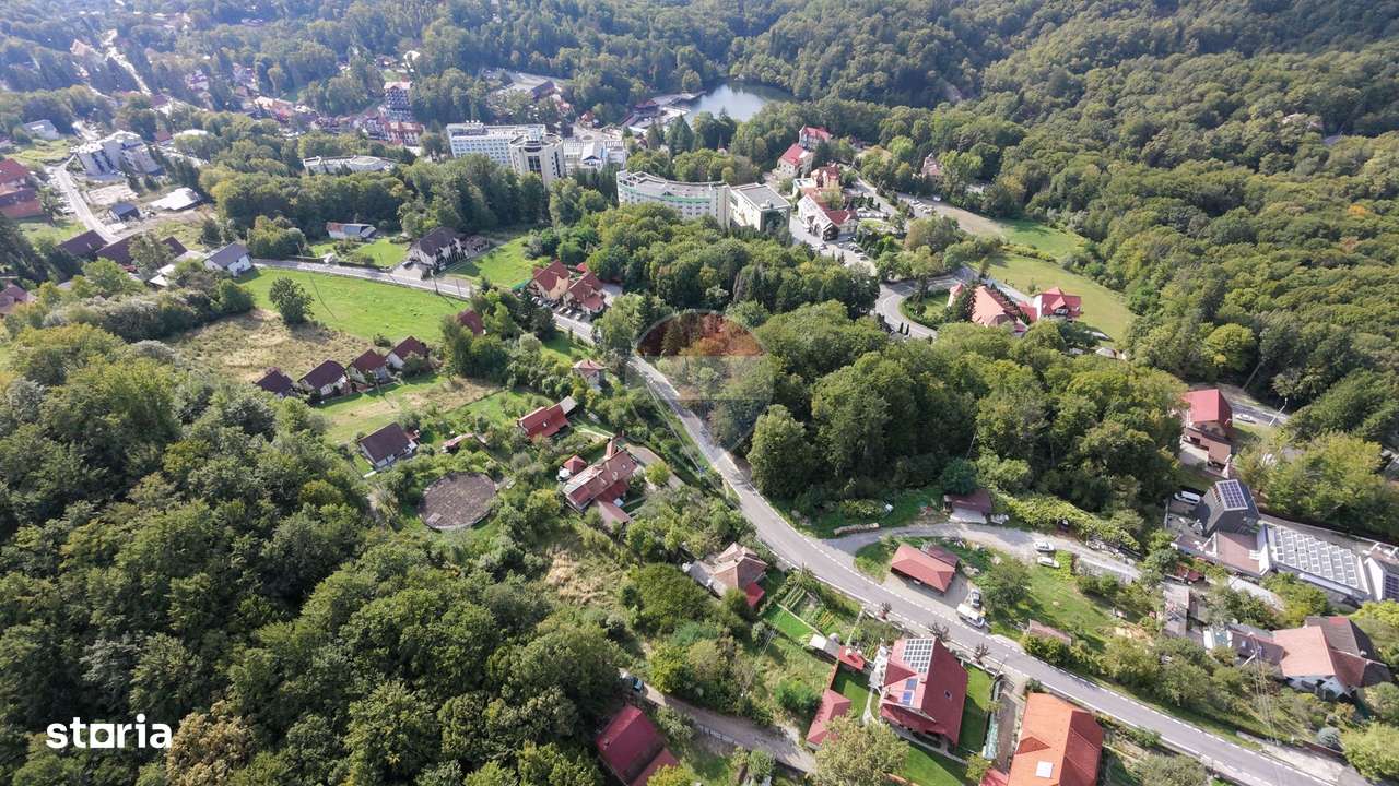 Teren intravilan 1,567mp Sovata / Central-1