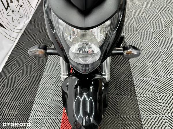 Honda Hornet - 25