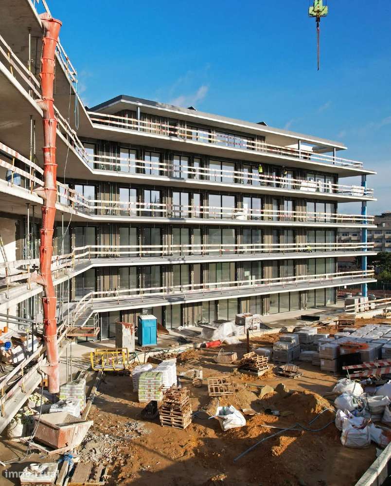 T1 NOVO C/ Varanda e L.Garagem - Grande imagem: 2/20