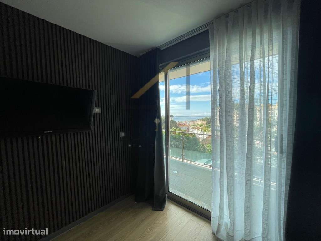 Apartamento T1, com varanda ampla e vista mar em Setúbal-26