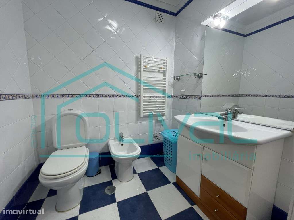 Apartamento T3 com parqueamento e arrecadação na 2ª Fase da Qta. Pi...-22