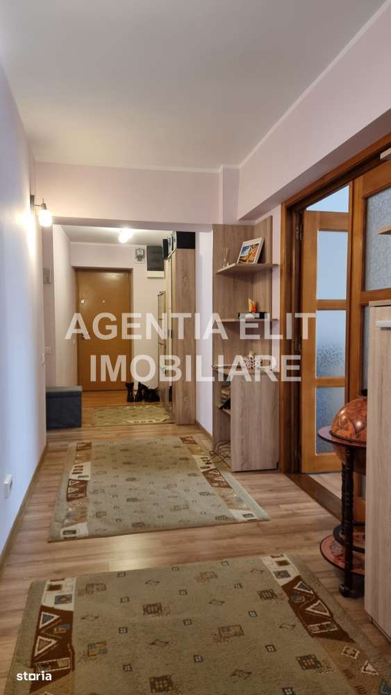 Apartament 3 camere, zona Stadion-7