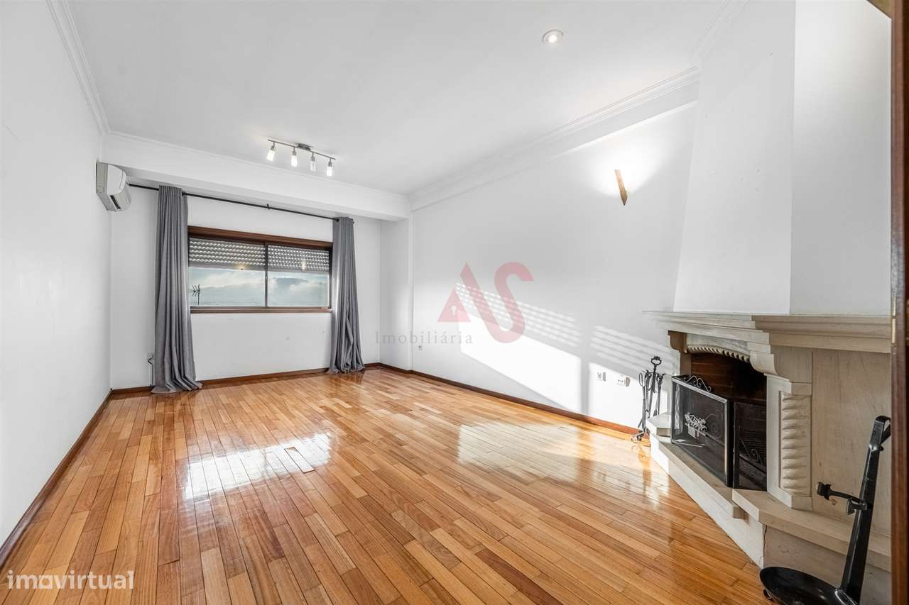 Apartamento T2 em Guimarães com Garagem,  Varanda, Cozinha equipada, A - Grande imagem: 4/22