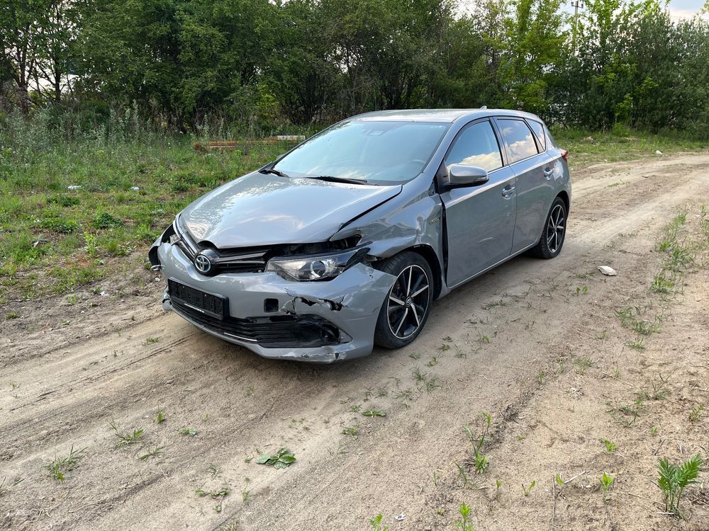 Toyota Auris II 1.8 HSD Luna 2018