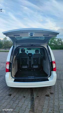 Chrysler Town & Country 3.6 Touring - 5