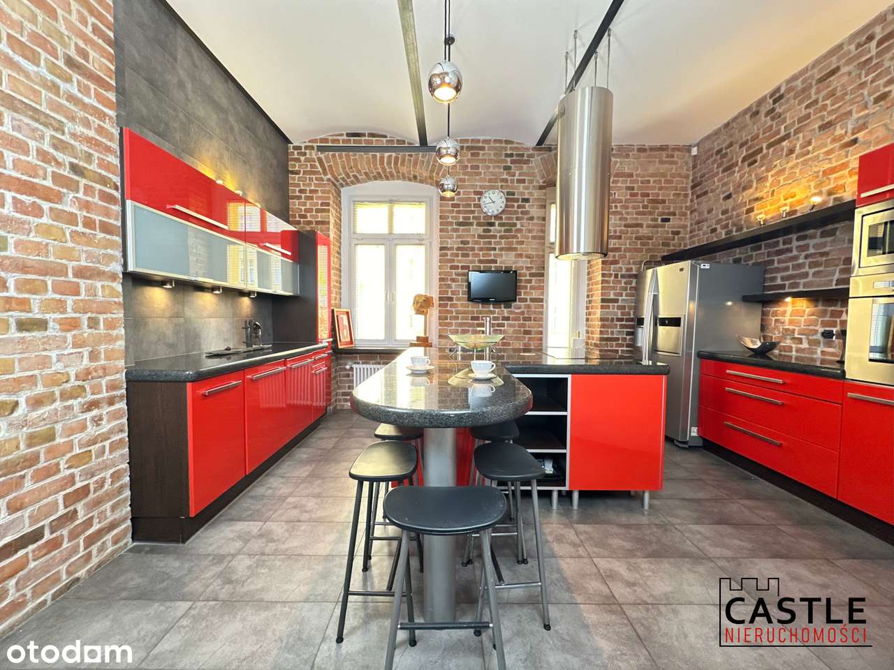 Przestronne 4-pokojowe mieszkanie z balkonem