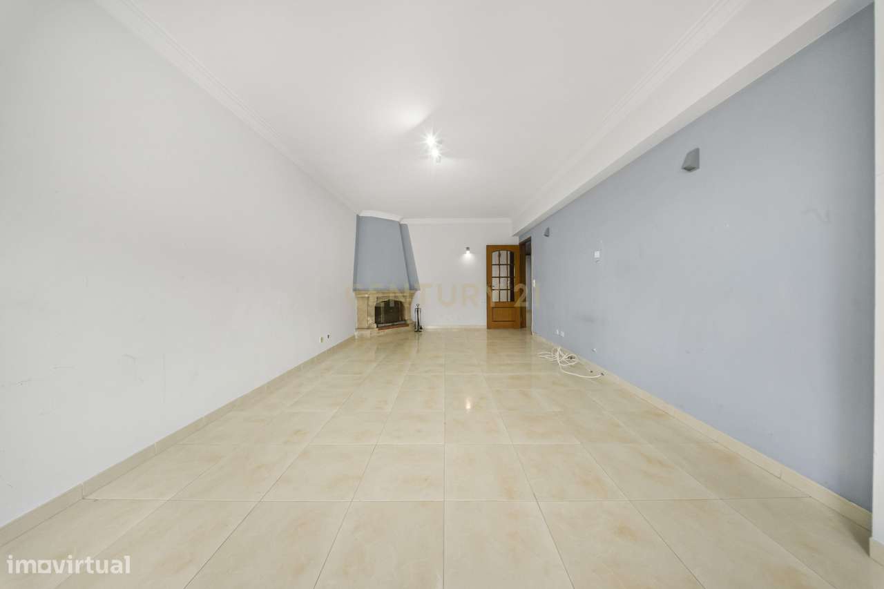 T3 Luminoso em Santa Marta do Pinhal – Espaço e Conforto no Coração de - Grande imagem: 4/31