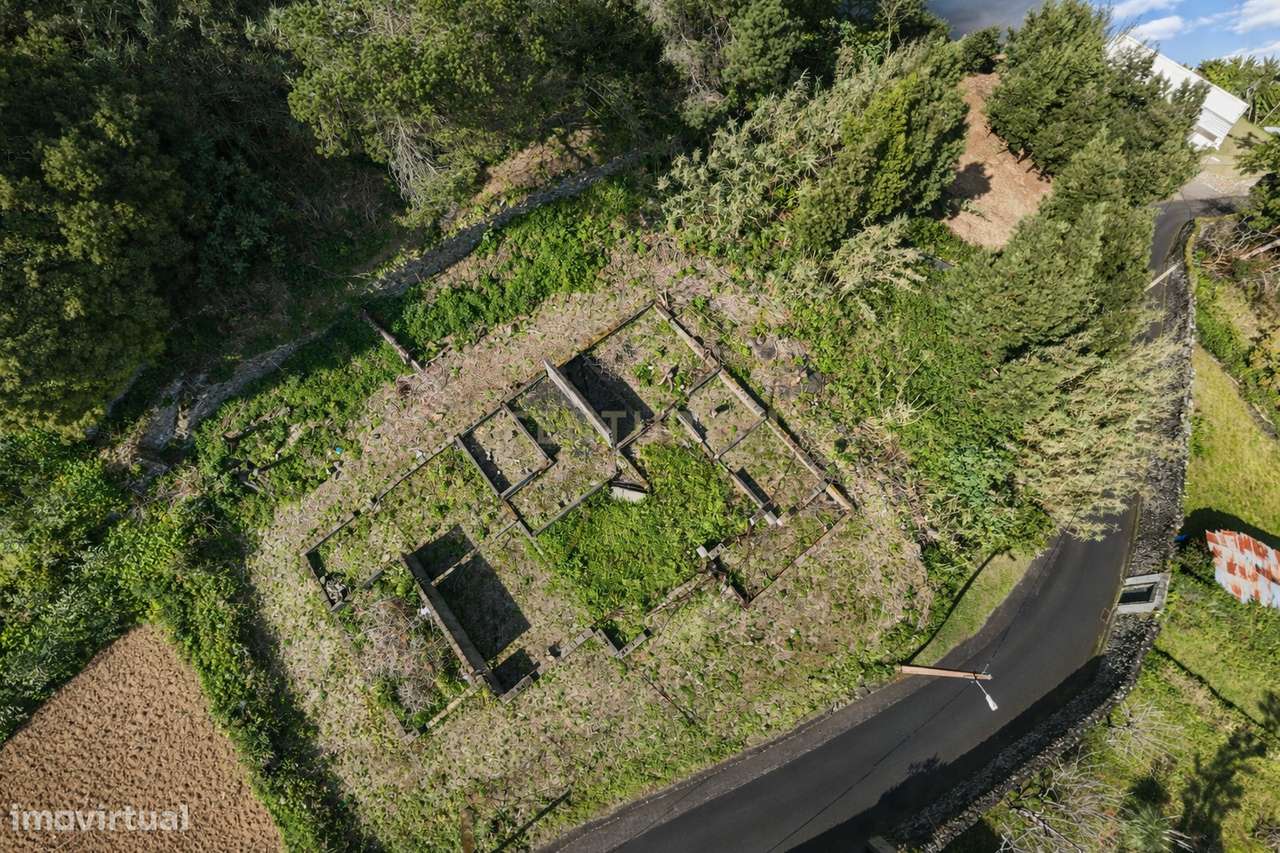 Terreno Urbano em Caloura – Água de Pau - Grande imagem: 4/14