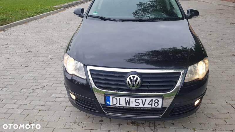 Volkswagen Passat 1.9 TDI Comfortline - 1