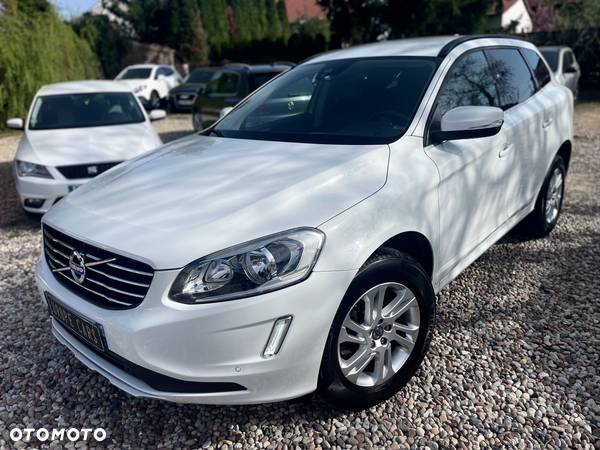 Volvo XC 60 D4 Drive-E Momentum - 1