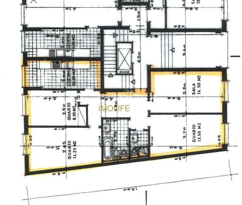 Apartamento T3 Remodelado na Rua Miguel Torga – Costa da Caparica-26