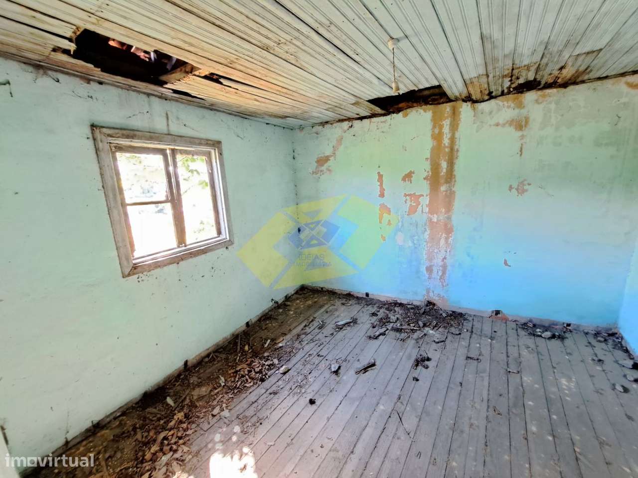 Moradia, alpendre PARA RESTAURO e terreno em Refontoura - Felgueiras-12