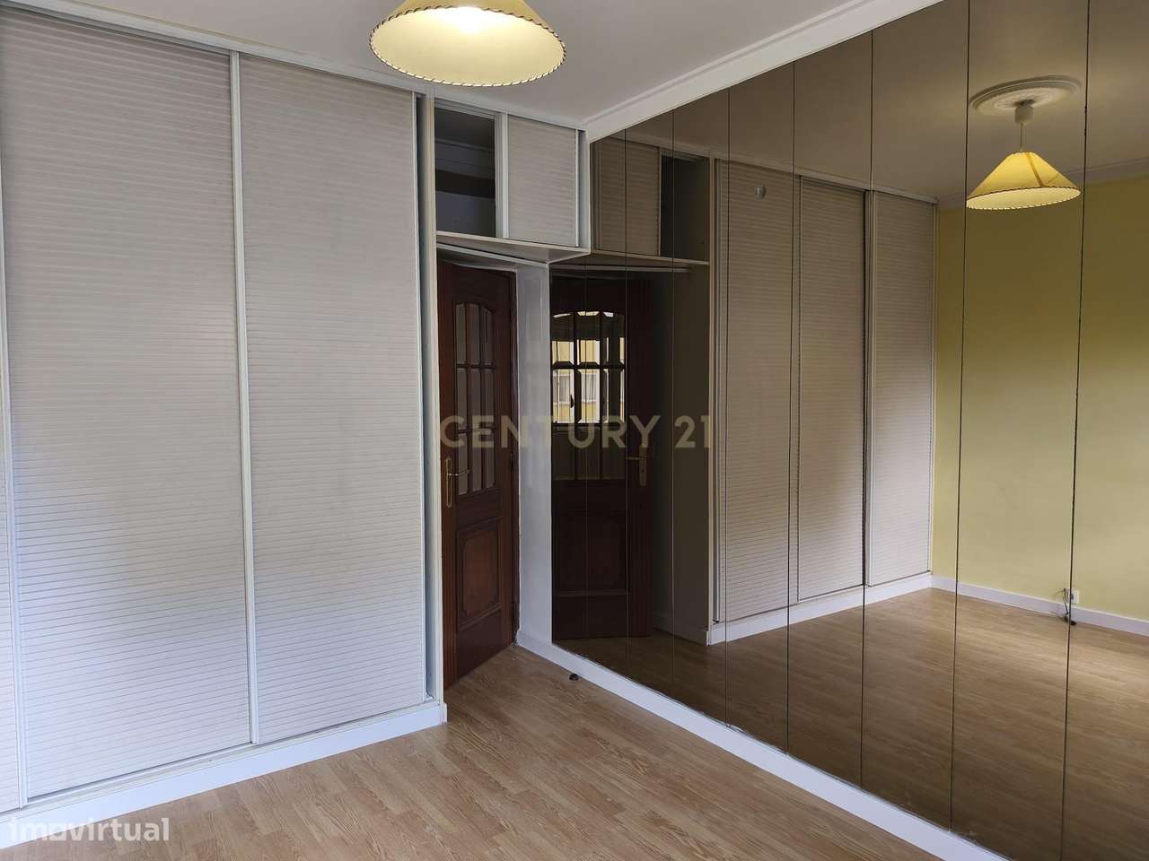 Arrendamento T2 na Praceta General Humberto Delgado - Ramada, Odivelas - Grande imagem: 5/15