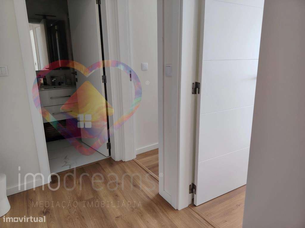 Apartamento T2 , Ultimo Piso, com vista Rio Tejo em Vialonga - Lisboa-8