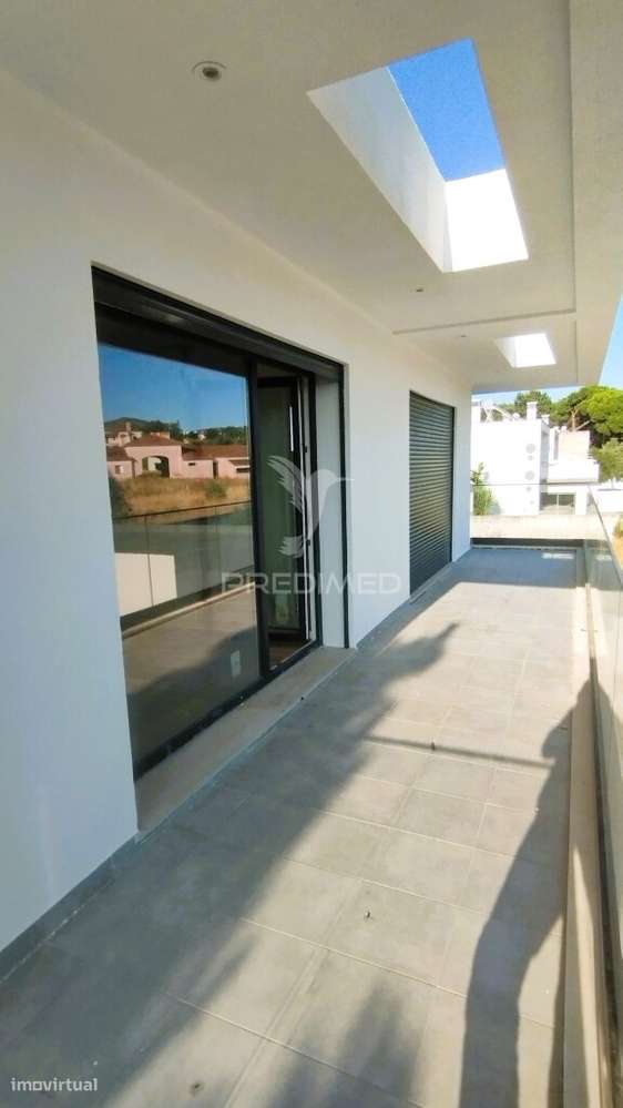 Terraço, Suíte, Garagem 2 viaturas, Closet, Piscina 4 X 7.5 - Grande imagem: 4/32