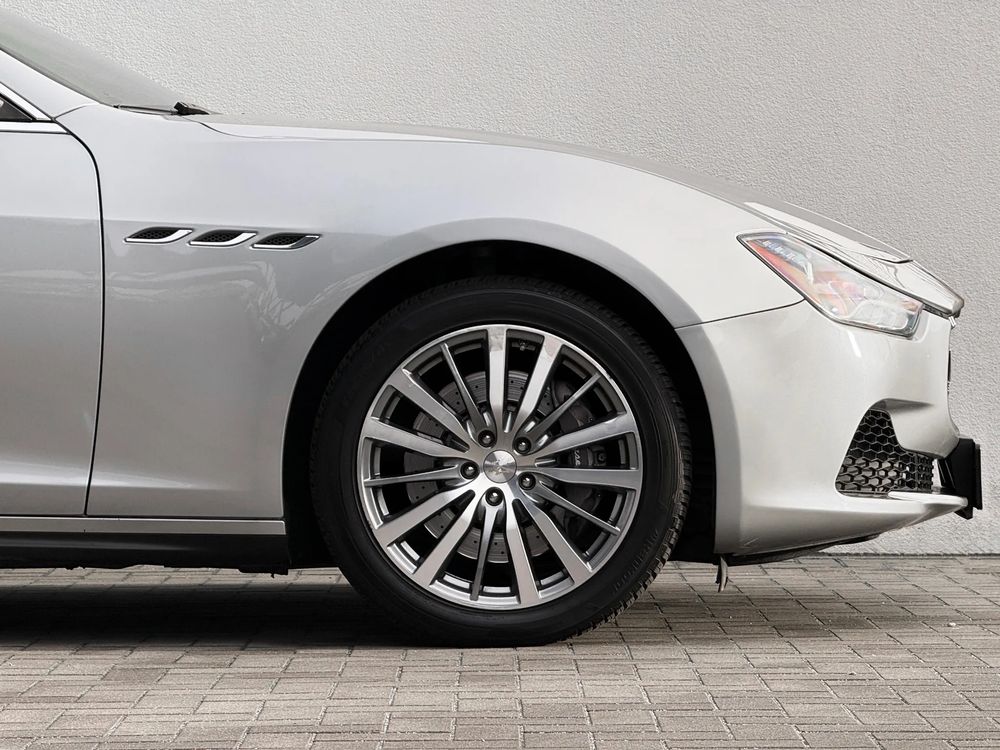 Maserati Ghibli 3.0 Benzyna 350 KM — zdjęcie 4