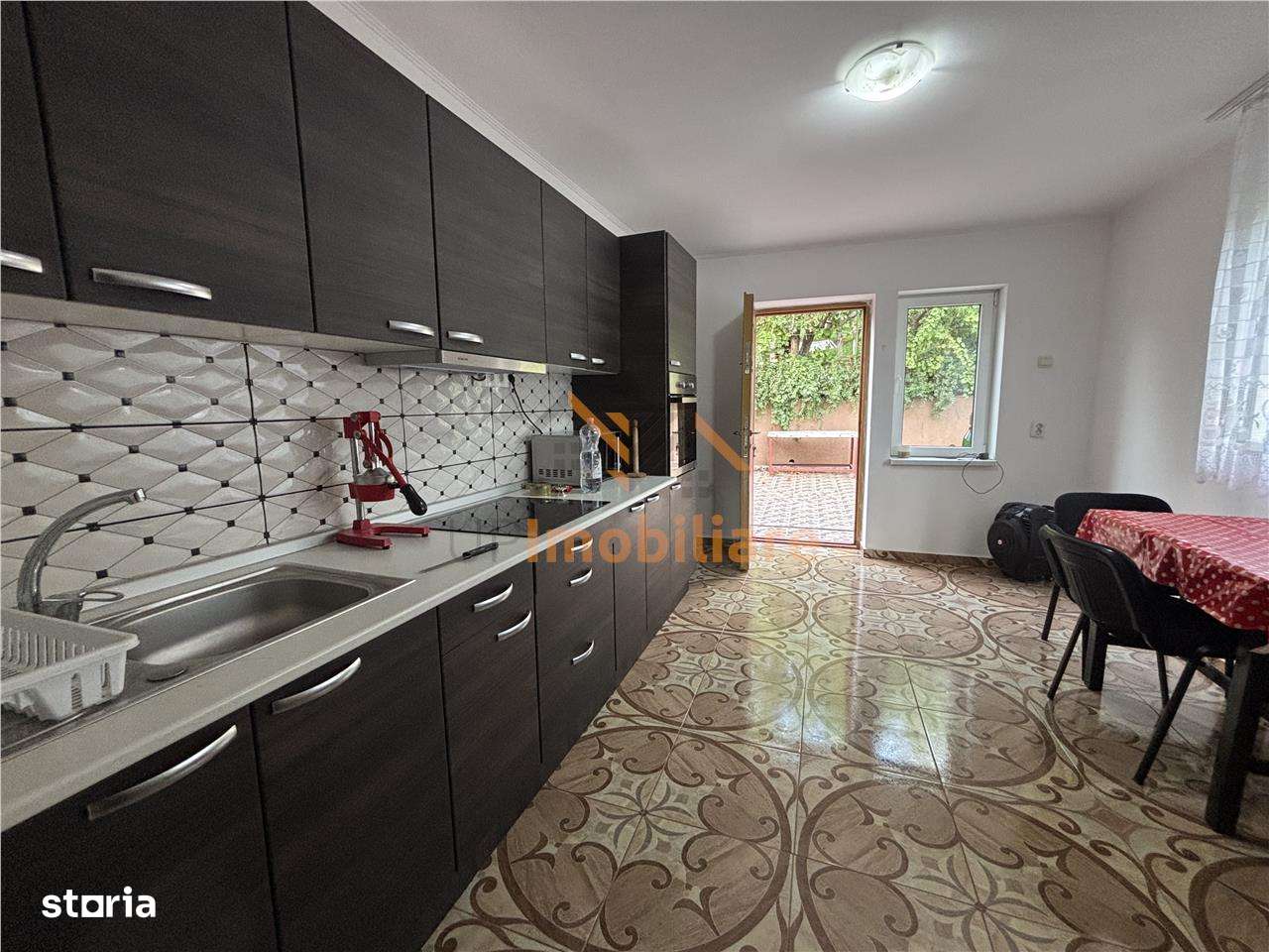 CASA PLAN D+P 240 MP |  TEREN INTRAVILAN 3.000 MP | STR.FACLIEI | ORAD - Imagine principală: 4/15