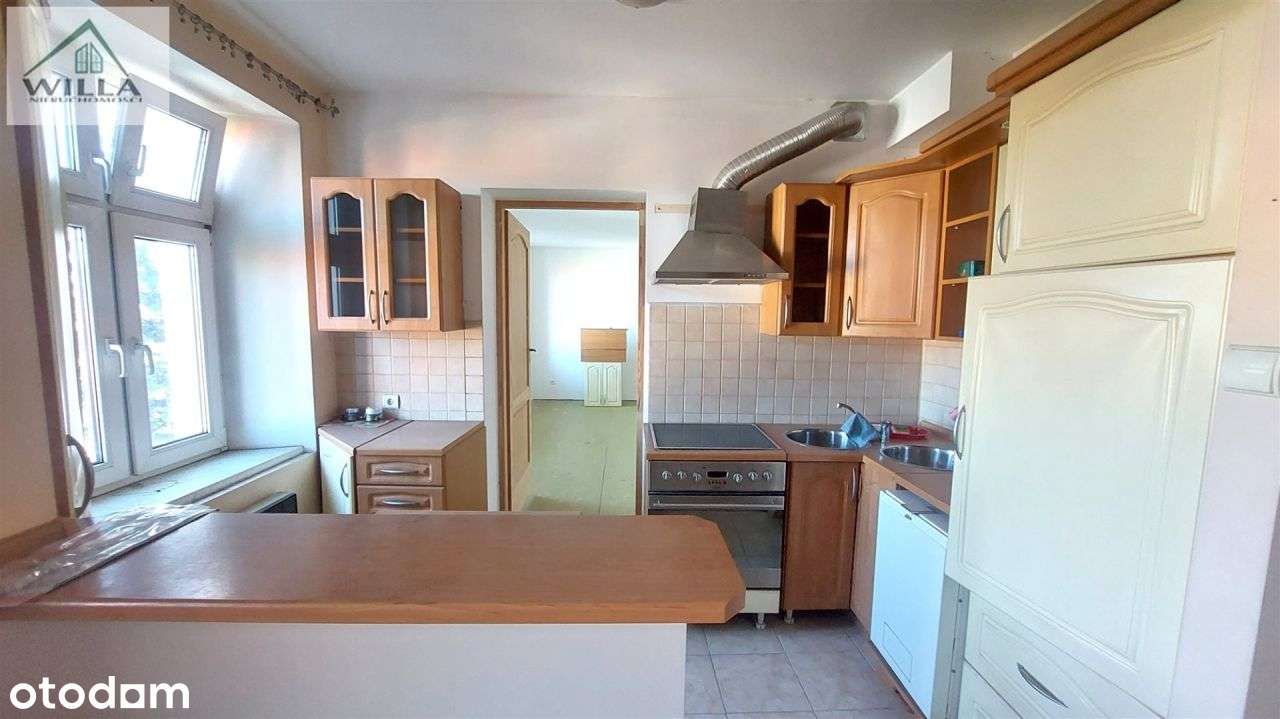 Przestronne mieszkanie nieopodal Aqua Zdroju.-0