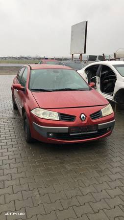 Dezmembram Renault Megane 2 1.5 DCI an fabr. 2006 - 1