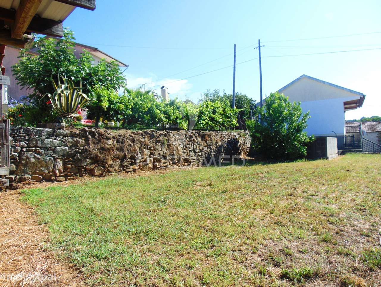 Moradia c/ garagem e quintal , a 12 kms de Vila Real - Grande imagem: 2/21