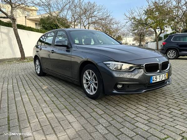 BMW 320 d Touring Advantage Auto - 2