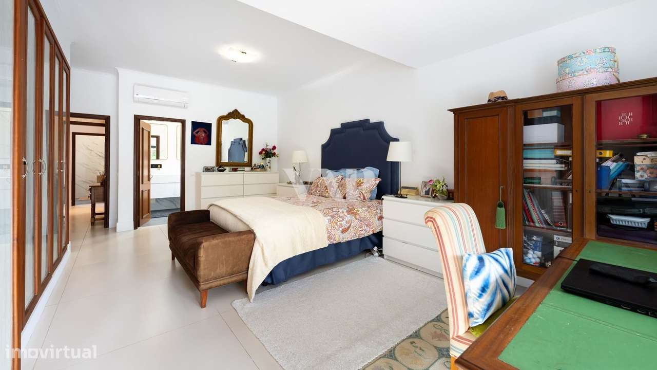 Moradia T4 Frente Golfe em Vilamoura com Piscina e Jardim Privado - Grande imagem: 5/39